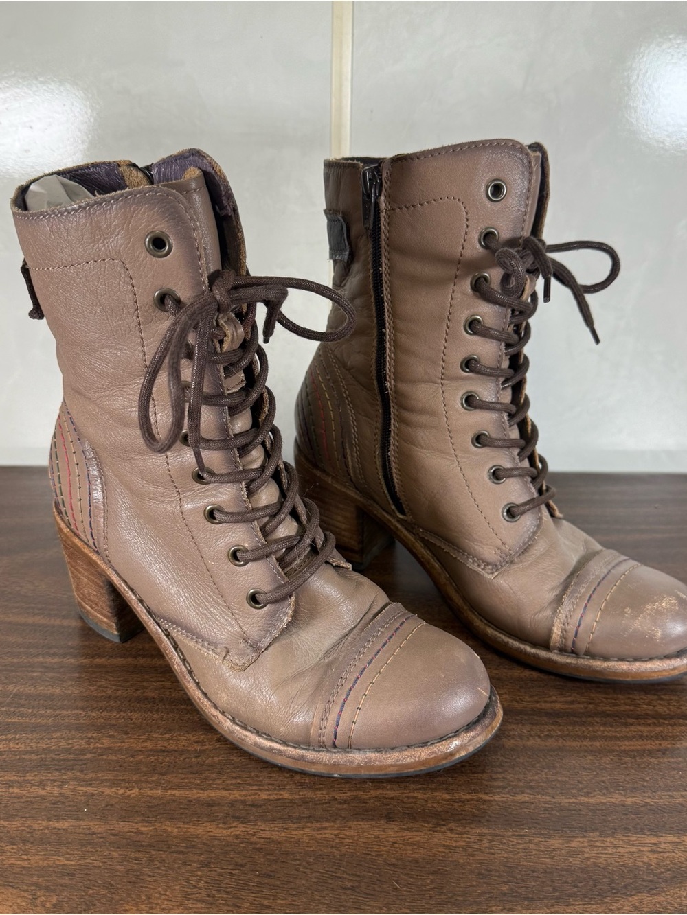Taos Fab Combat Boots 39 US 8-8.5 Tan Chunky Heels Gorpcorp Granola Boho Leather